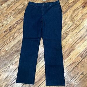 Fabulously Slimming by Chico’s pants Size 1 short‎